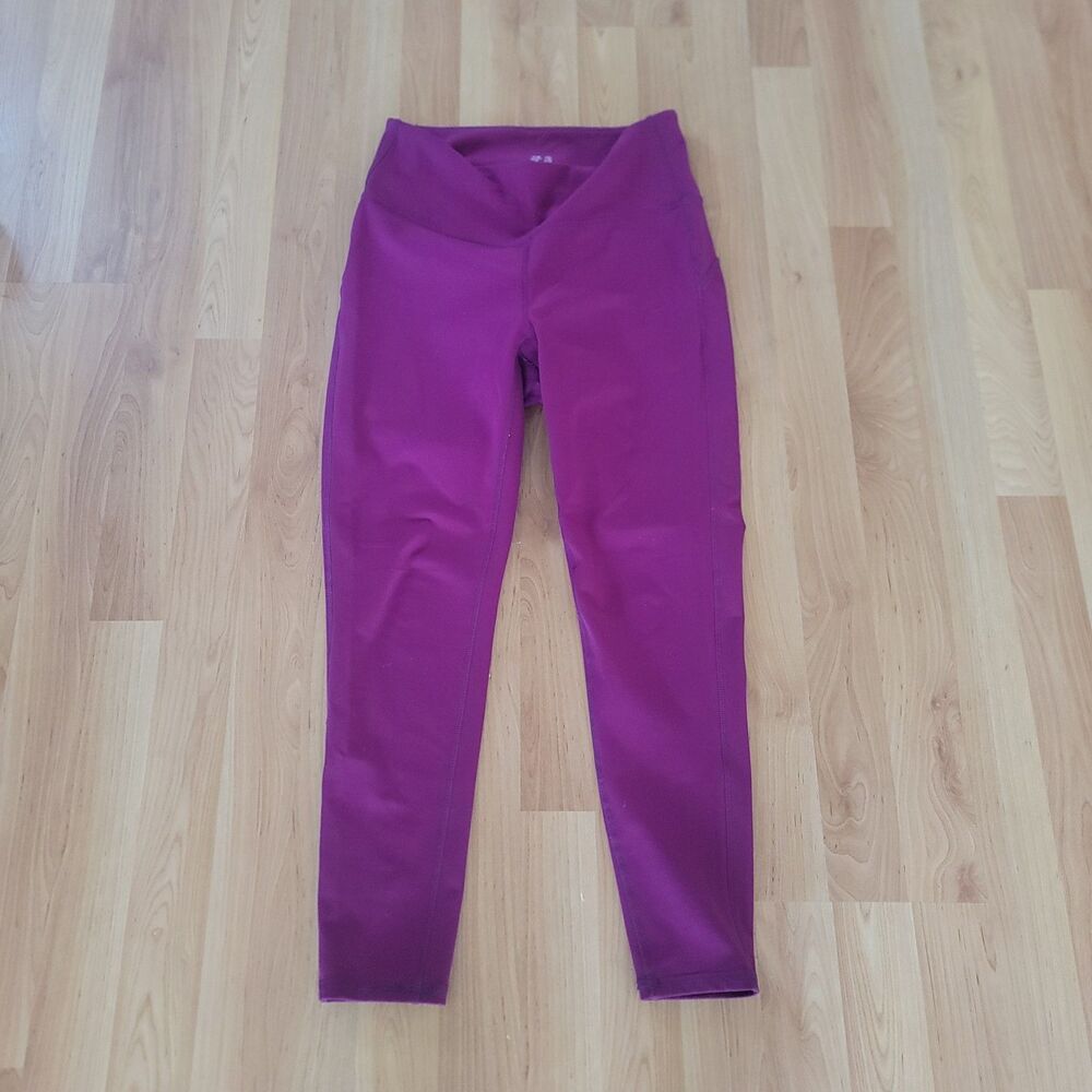 GapFit Magenta Leggings Size M